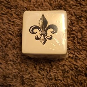 Fleur-de-lis ring box
